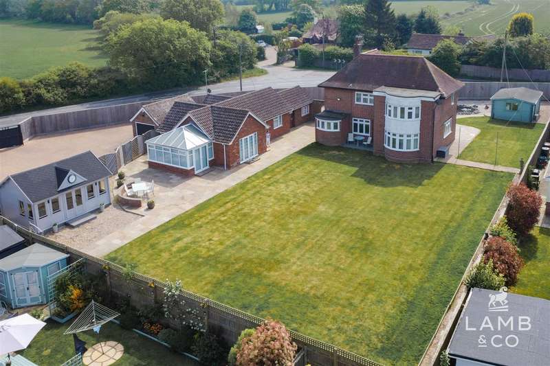 6 Bedrooms Detached House for sale in Beaumont Road, Great Oakley, Harwich, CO12