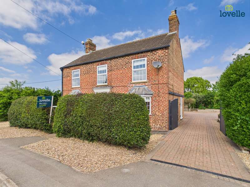 5 Bedrooms Detached House for sale in Caistor Road, North Kelsey Moor, LN7