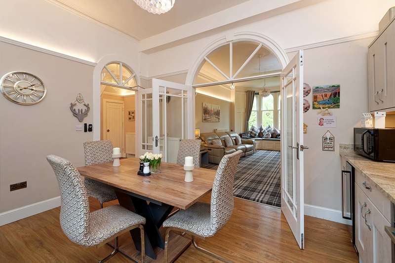 4 Bedrooms Duplex Flat