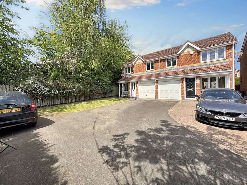 3 Bedrooms Detached House for sale in Bed Semi-detached House To Buy In, NE5
