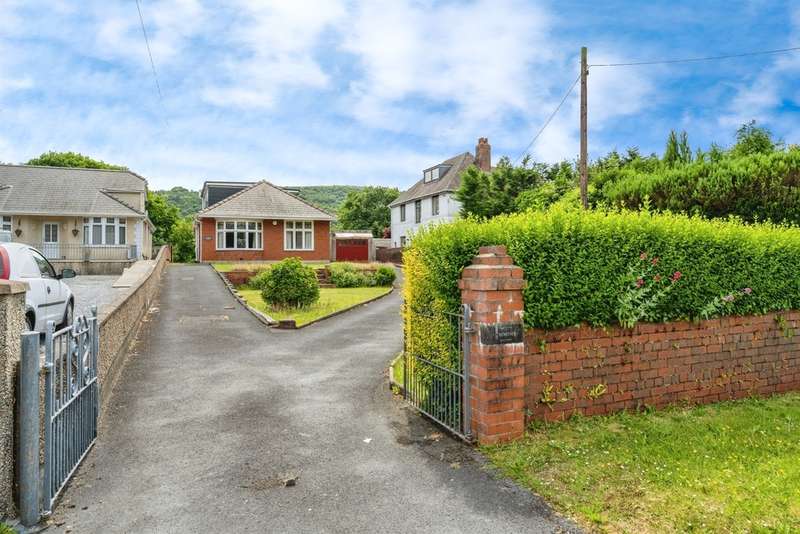 3 Bedrooms Bungalow for sale in Swansea Road, Pontardawe, Swansea, SA8