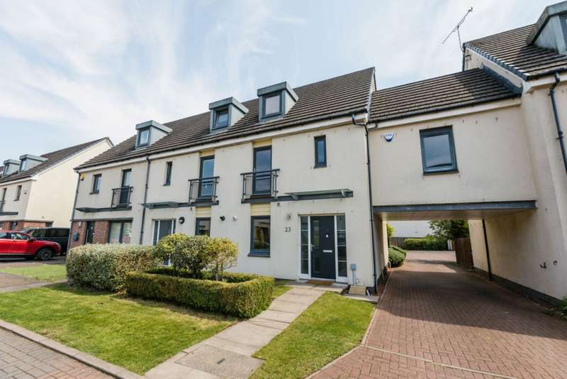 4 Bedrooms Town House for sale in Crofton Drive, Renfrew, PA4