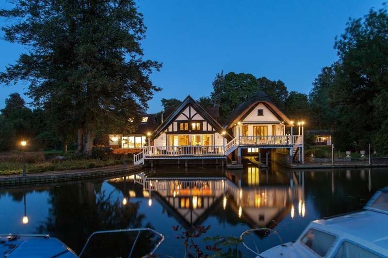 Properties for sale listed by Davis Tate, Goring on Thames