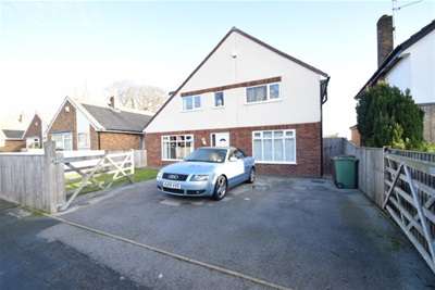 4 Bedrooms House For Rent In Woodhall Croft 4 Bedrooms House For Rent In Woodhall Croft