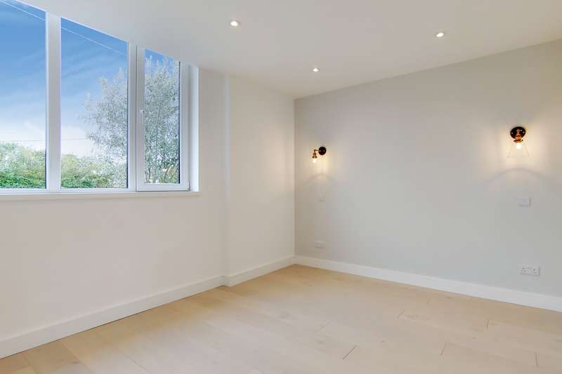 Property for Sale in Islip Manor Road, Northolt