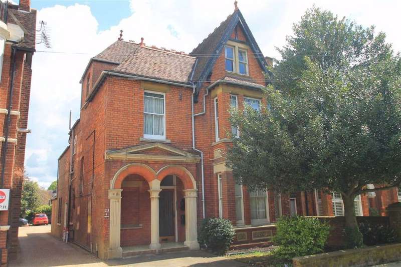 Property for Sale in Rothsay Road, Bedford, Mk40