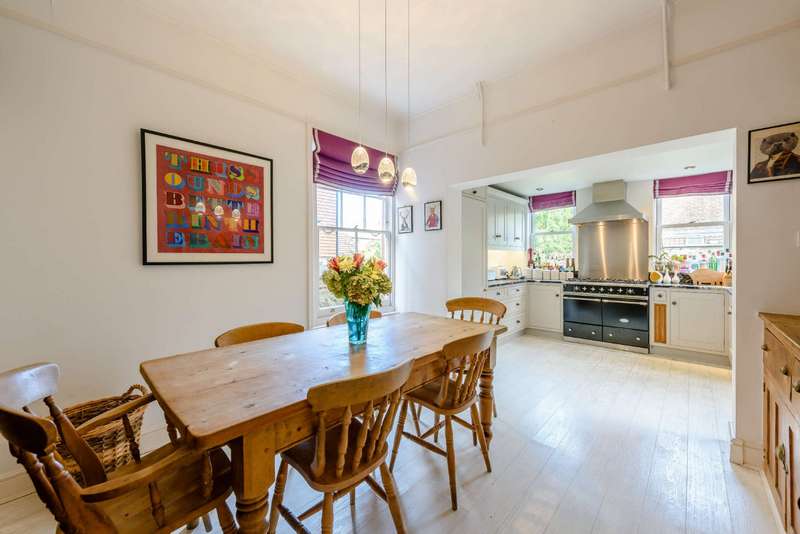 Property for Sale in Wherwell Road, Guildford, Surrey, Gu2