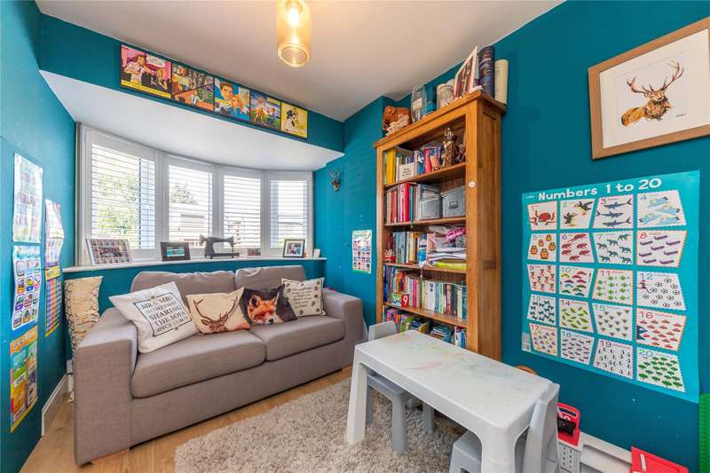 Property for Sale in Foxcote, Finchampstead, Wokingham, Berkshire, Rg40