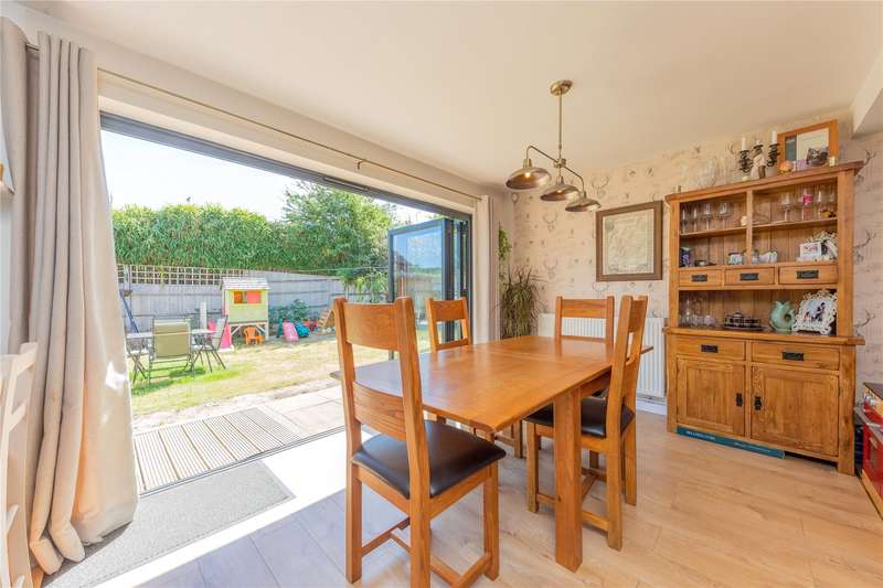 Property for Sale in Foxcote, Finchampstead, Wokingham, Berkshire, Rg40