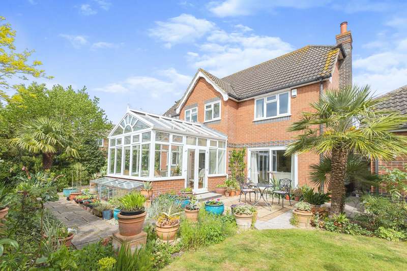 Properties for Sale in Kingston Upon Thames, Thames Ditton Surrey