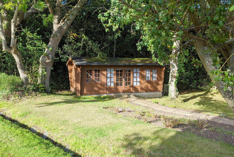 Property for Sale in Ridgeway Lane, Lymington, Hampshire, So41