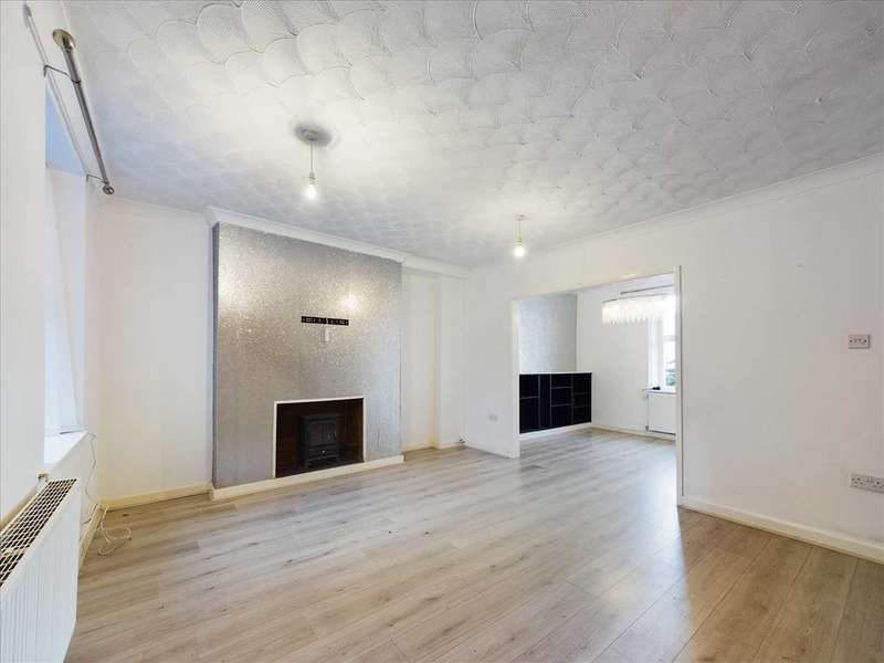 Property for Sale in Ffordd Glandwr, Llangefni, Ll77