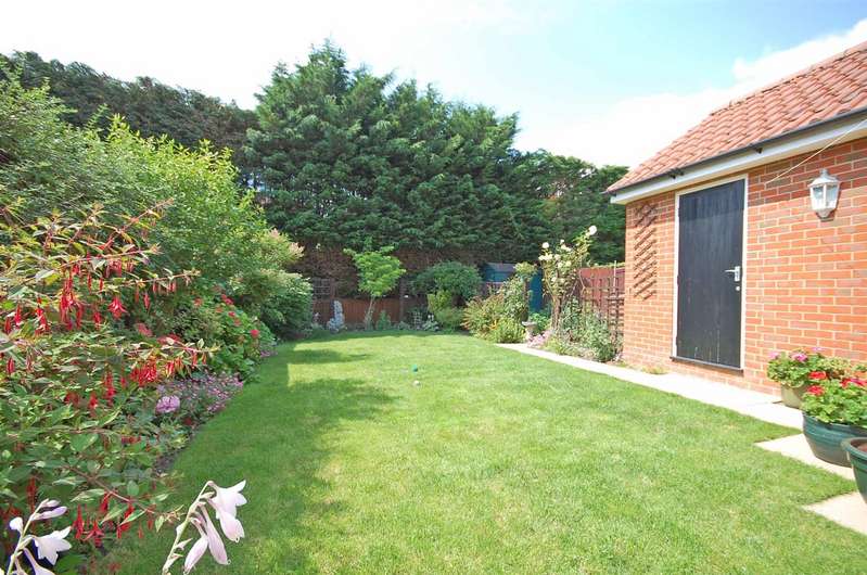 Property for Sale in Main Road, Great Leighs, Chelmsford, Cm3
