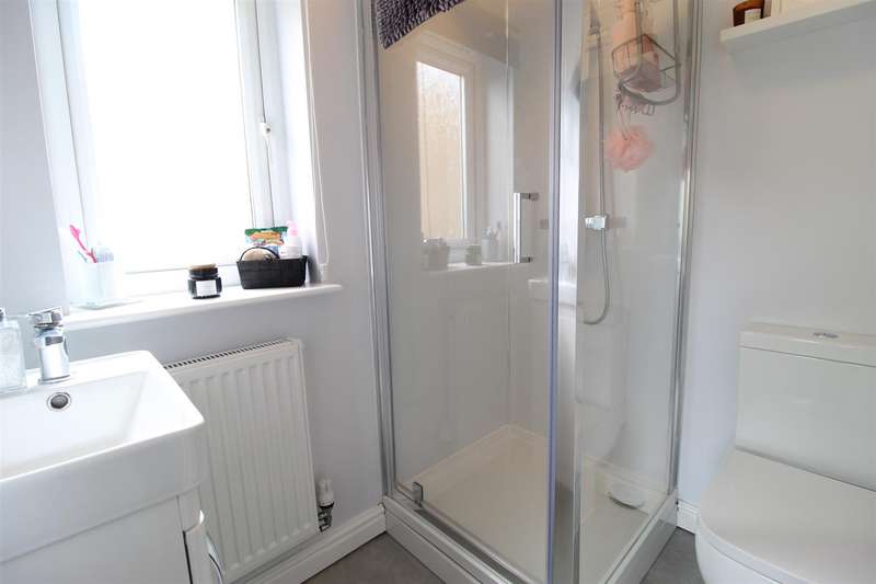 Property for Sale in Hurst Crescent, Glossop, Sk13