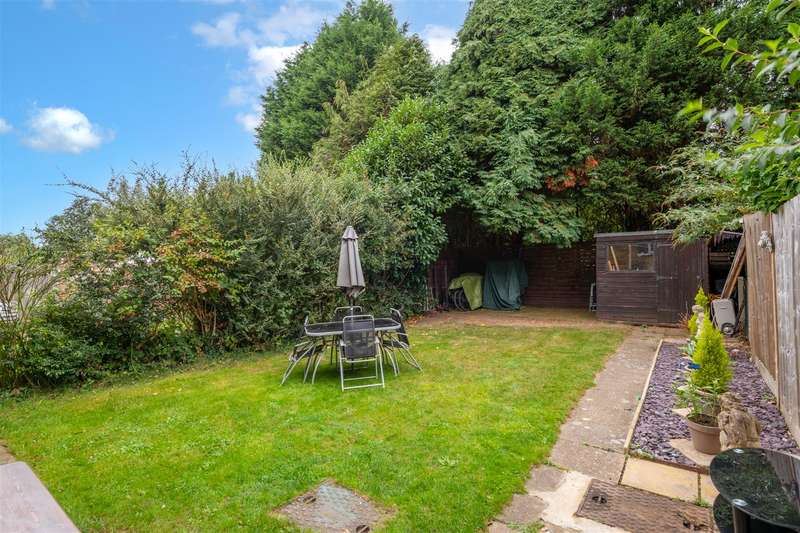 Property for Sale in Park Lane East, Reigate, Rh2