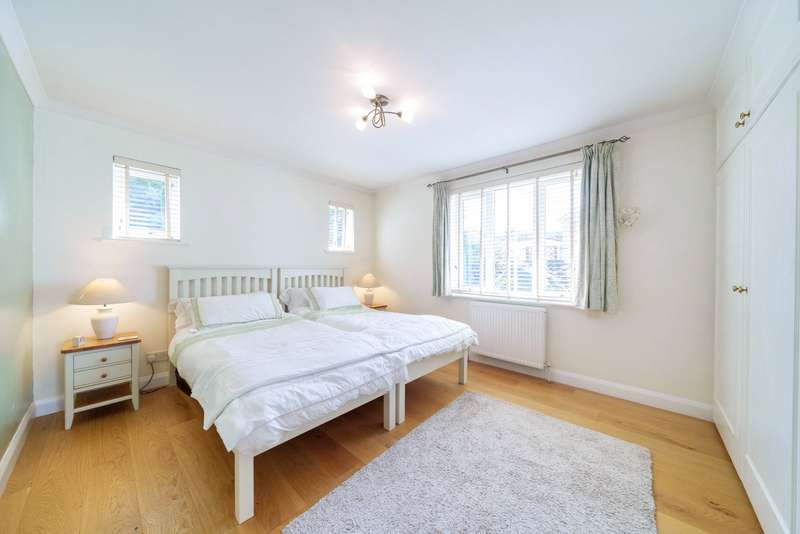 Property for Sale in Crossways, Ham Lane, Elstead, Surrey, Gu8