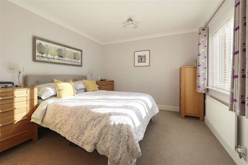 Property for Sale in Magnolia Drive, Chartham, Chartham, Ct4