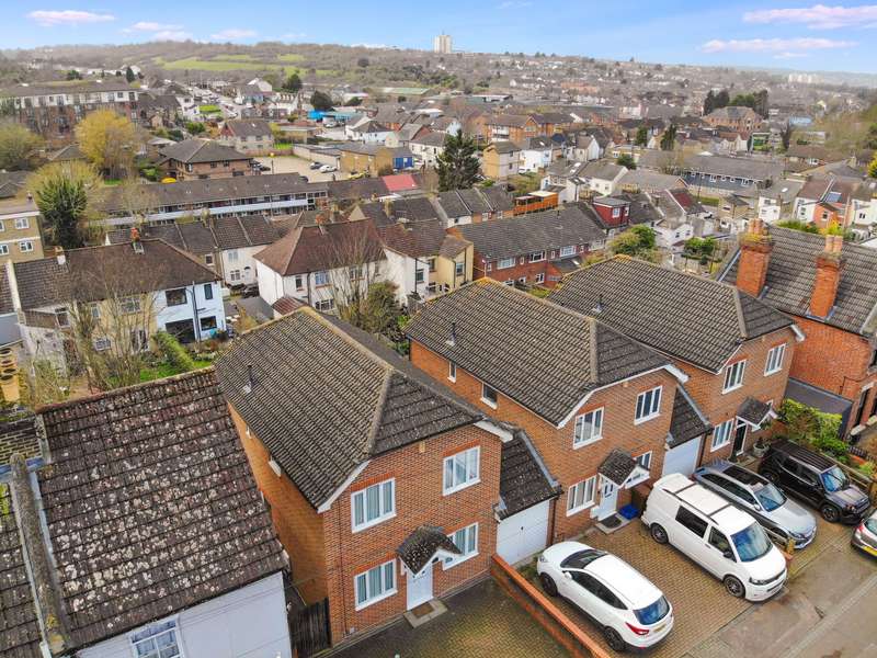 Properties for Sale in Chatham, Davis Estate Chatham Kent