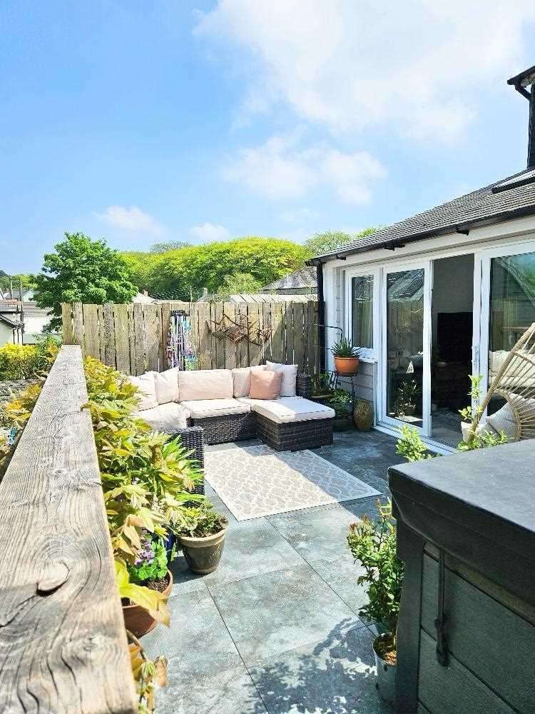 Property for Sale in Tregony, Truro, Cornwall, Tr2