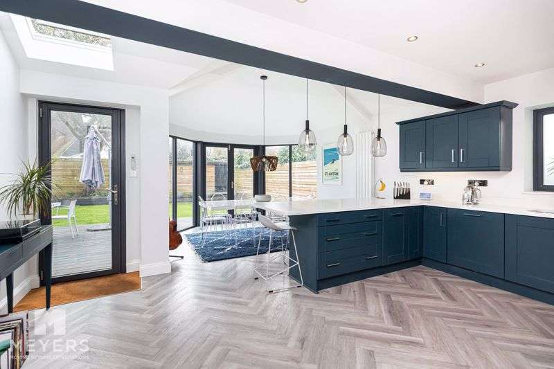 Property for Sale in Carbery Avenue, Southbourne, Bh6