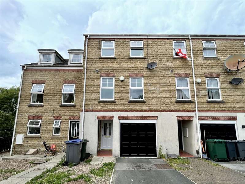 4 Bedrooms Town House for sale in Tanner Hill Road, Bradford, BD7