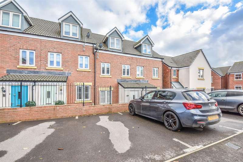 3 Bedrooms Terraced House for sale in Edward Way, Berkeley, GL13