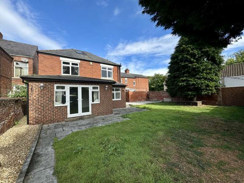 4 Bedrooms Detached House for sale in Rose Cottage, Baker Street, Creswell, S80