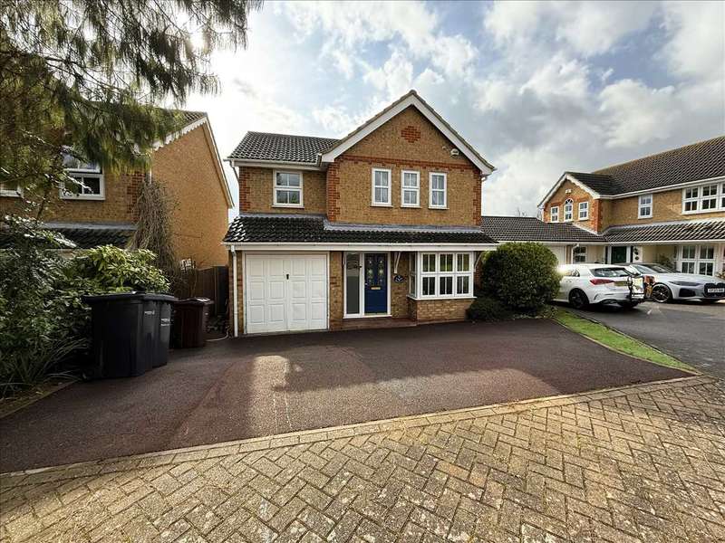 4 Bedrooms Detached House for sale in Wykeham Close, Gravesend, DA12