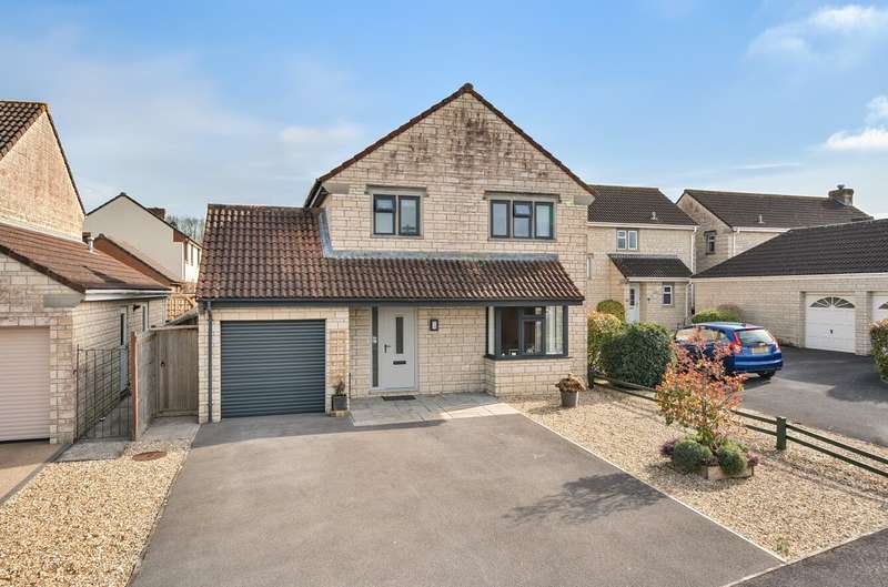 3 Bedrooms Detached House for sale in Fox Road, Street, BA16