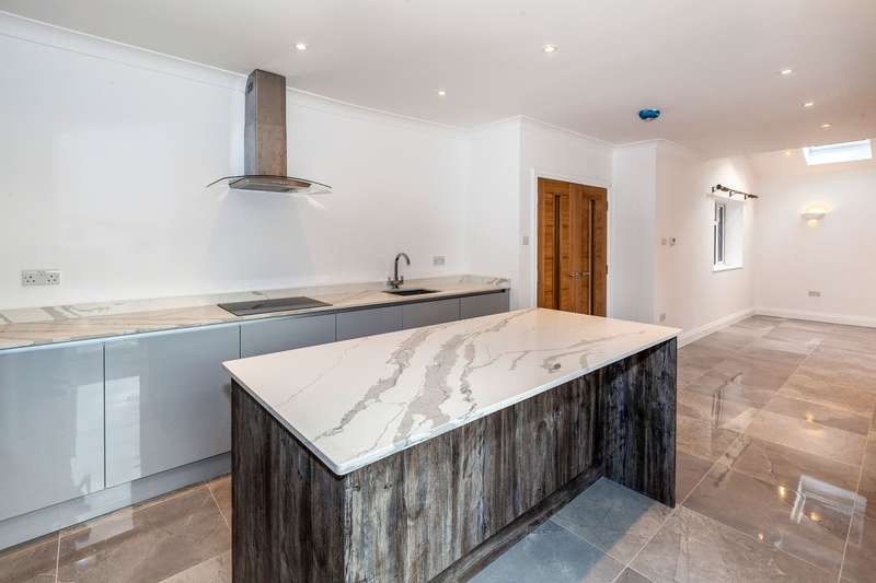 4 Bedrooms House for rent in St Marks Road, Maidenhead, SL6