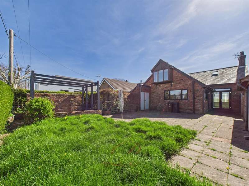 3 Bedrooms Detached Bungalow for sale in Bryn-sannan, Brynford, Holywell, CH8
