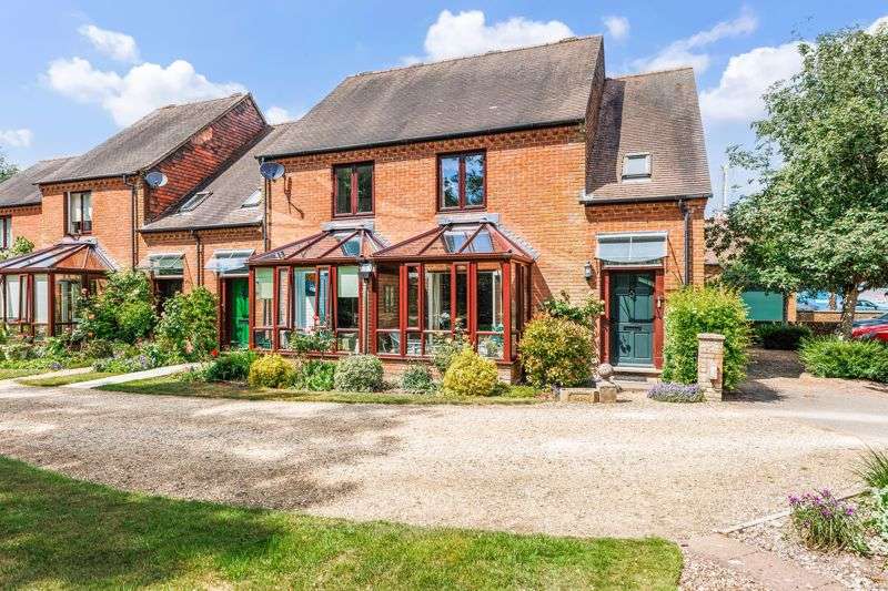 2 Bedrooms Property for sale in Bearwater, Hungerford, RG17