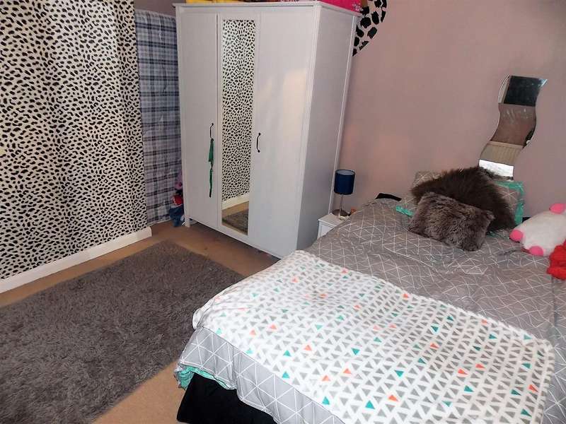 Property for Sale in Sedgley Drive, Westhoughton, Bolton, Bl5