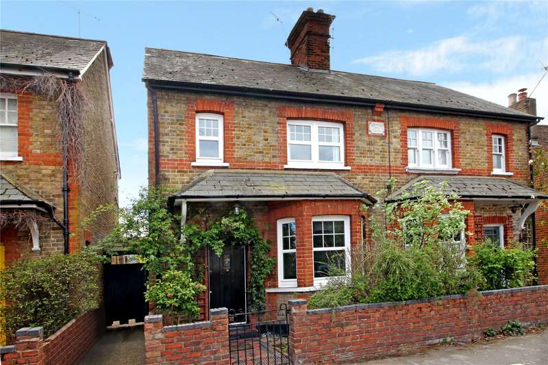 Properties for Sale in Woking, Selwood Road Woking Surrey