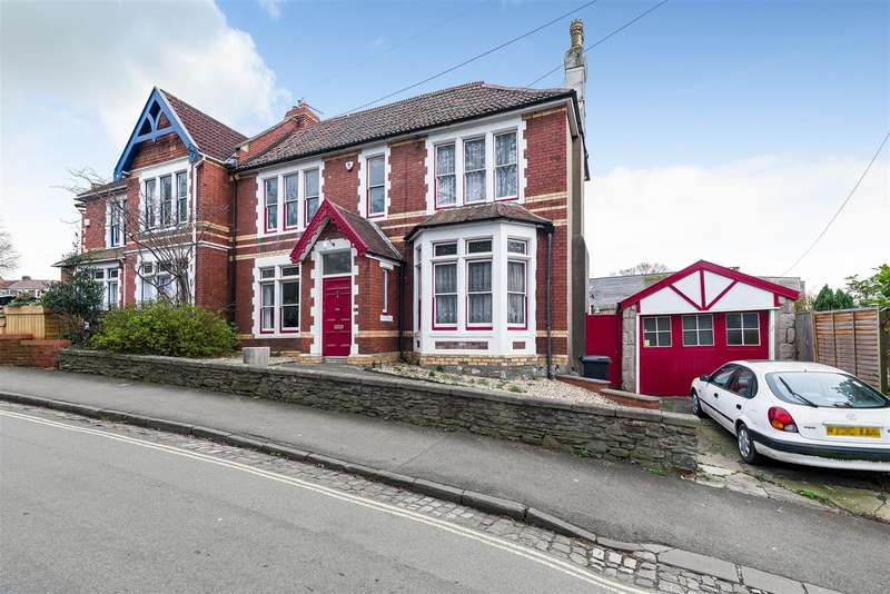 4 Bedrooms Semi Detached House