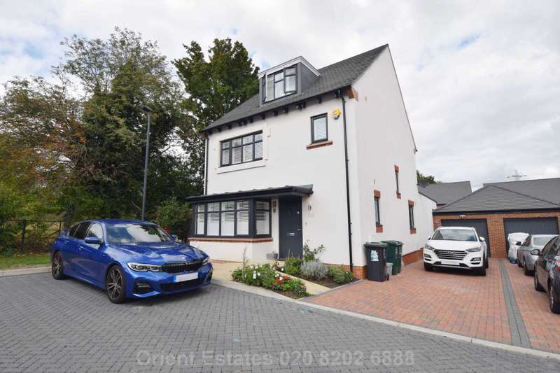 5 Bedrooms Detached House for sale in Anvil Avenue, Watford, WD25