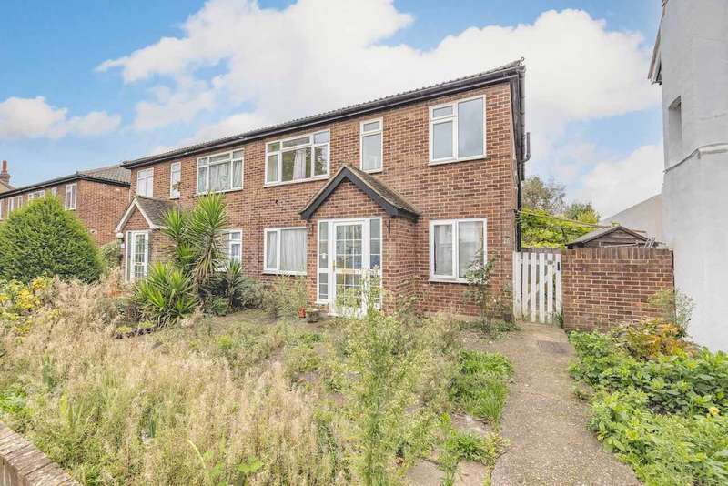 Properties for Sale in Iver, Richings Park Iver Buckinghamshire