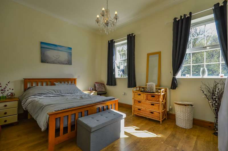 Property for Sale in Bryncethin Road, Garnant, Sa18