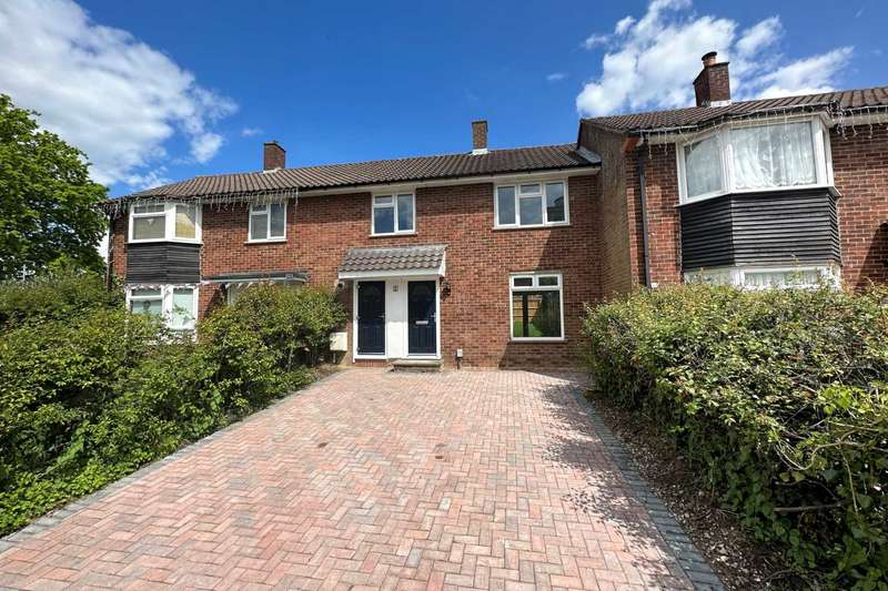 Properties for Sale in Bracknell, Perry Way Bracknell Berkshire