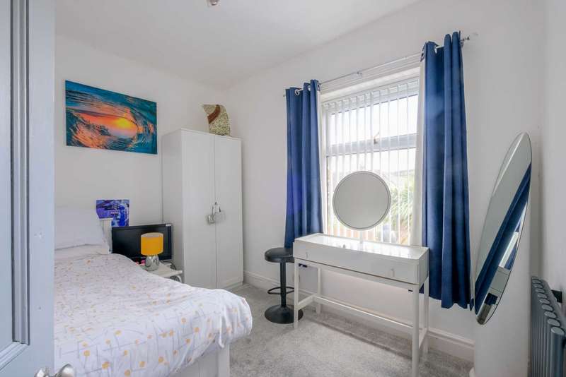 Property for Sale in Wetlands Road, Meltham, Hd9