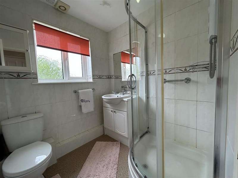 Property for Sale in Miners Court, Perranporth, Tr6