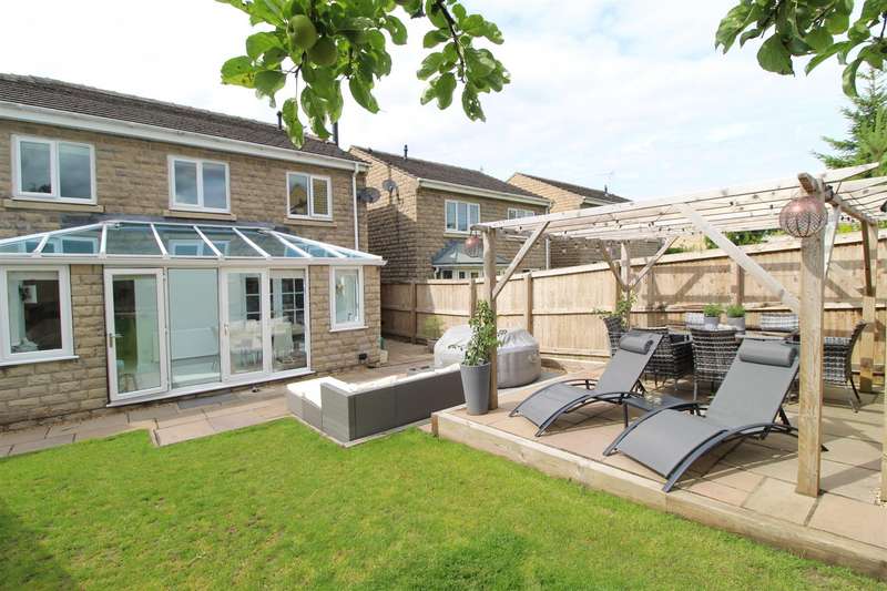 Property for Sale in Hurst Crescent, Glossop, Sk13