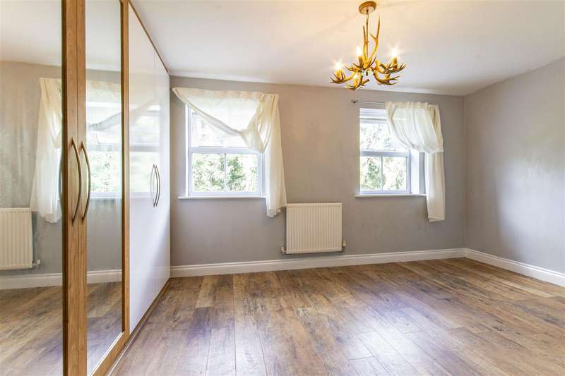 Property for Sale in Wilden Croft, Brimington, Chesterfield, S43