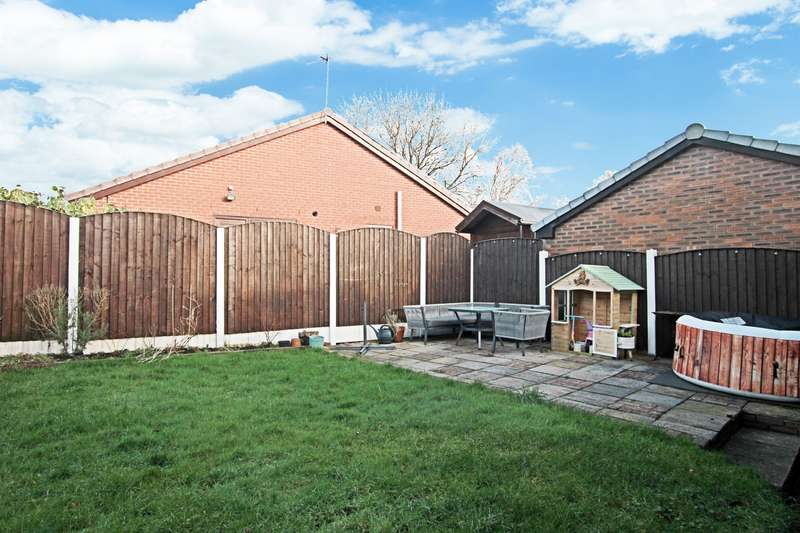 Property for Sale in Sedgley Drive, Westhoughton, Bl5