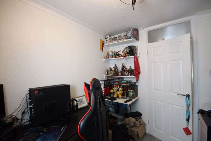 Property for Sale in Rushall Close, Wordsley, Stourbridge, Dy8