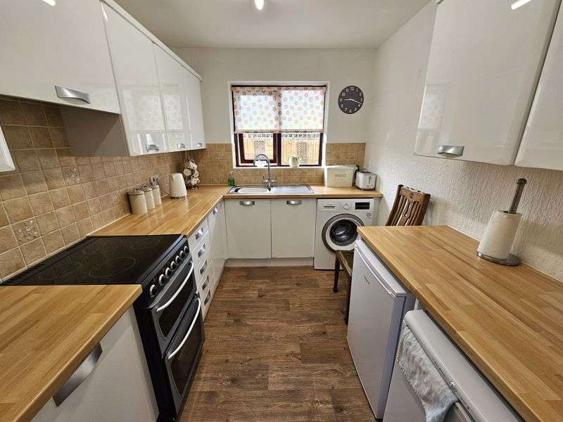 Property for Sale in Woodlee Road, Hesketh Bank, Preston, Pr4