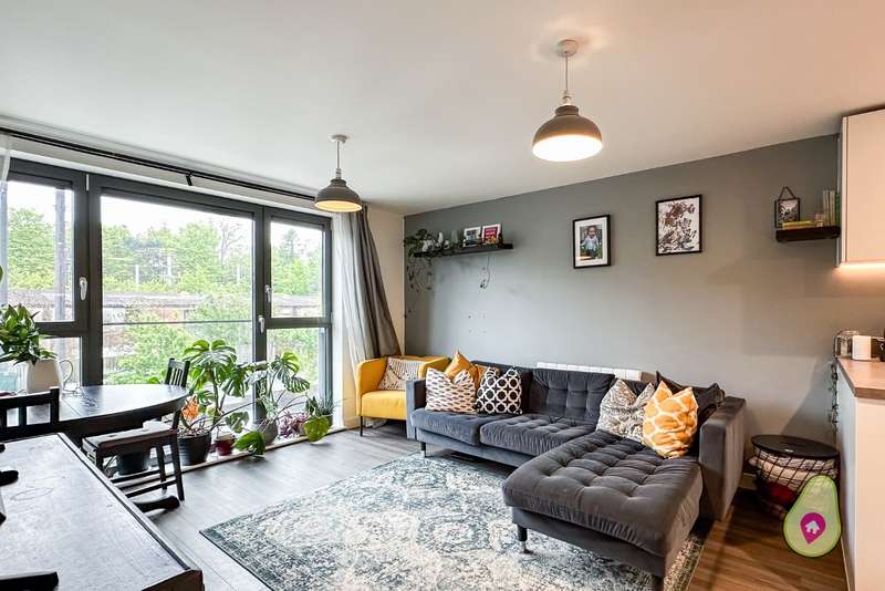 Property for Sale in Boulters Point, Maidenhead, Sl6