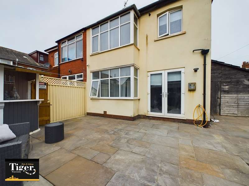 Property for Sale in Chiltern Avenue, Blackpool, Fy4