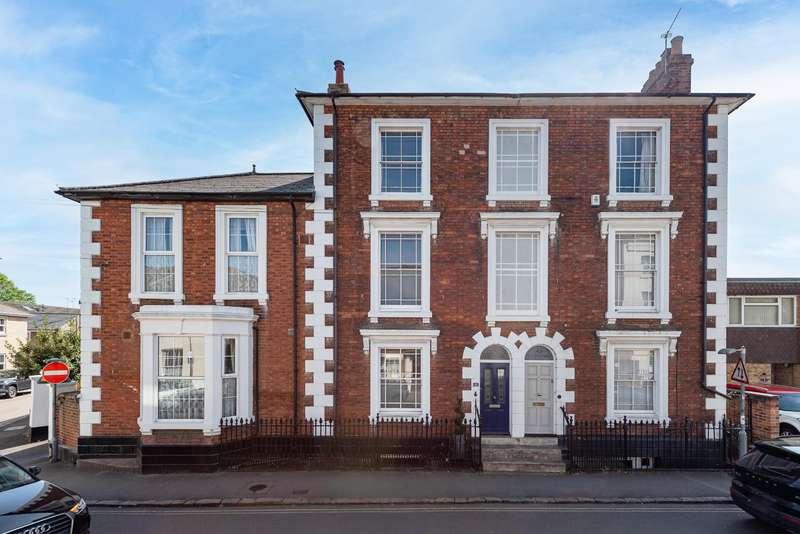 4 Bedrooms Property for sale in New Road, Linslade, Leighton Buzzard, LU7