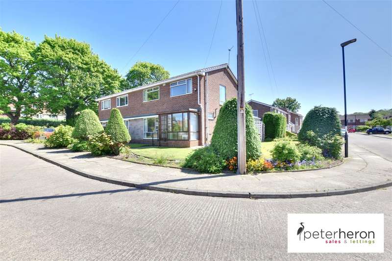 4 Bedrooms Semi Detached House